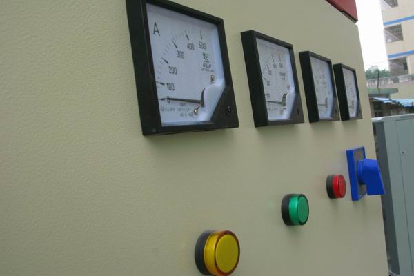 顺河回族配电柜-3683讲讲配电柜注意事项